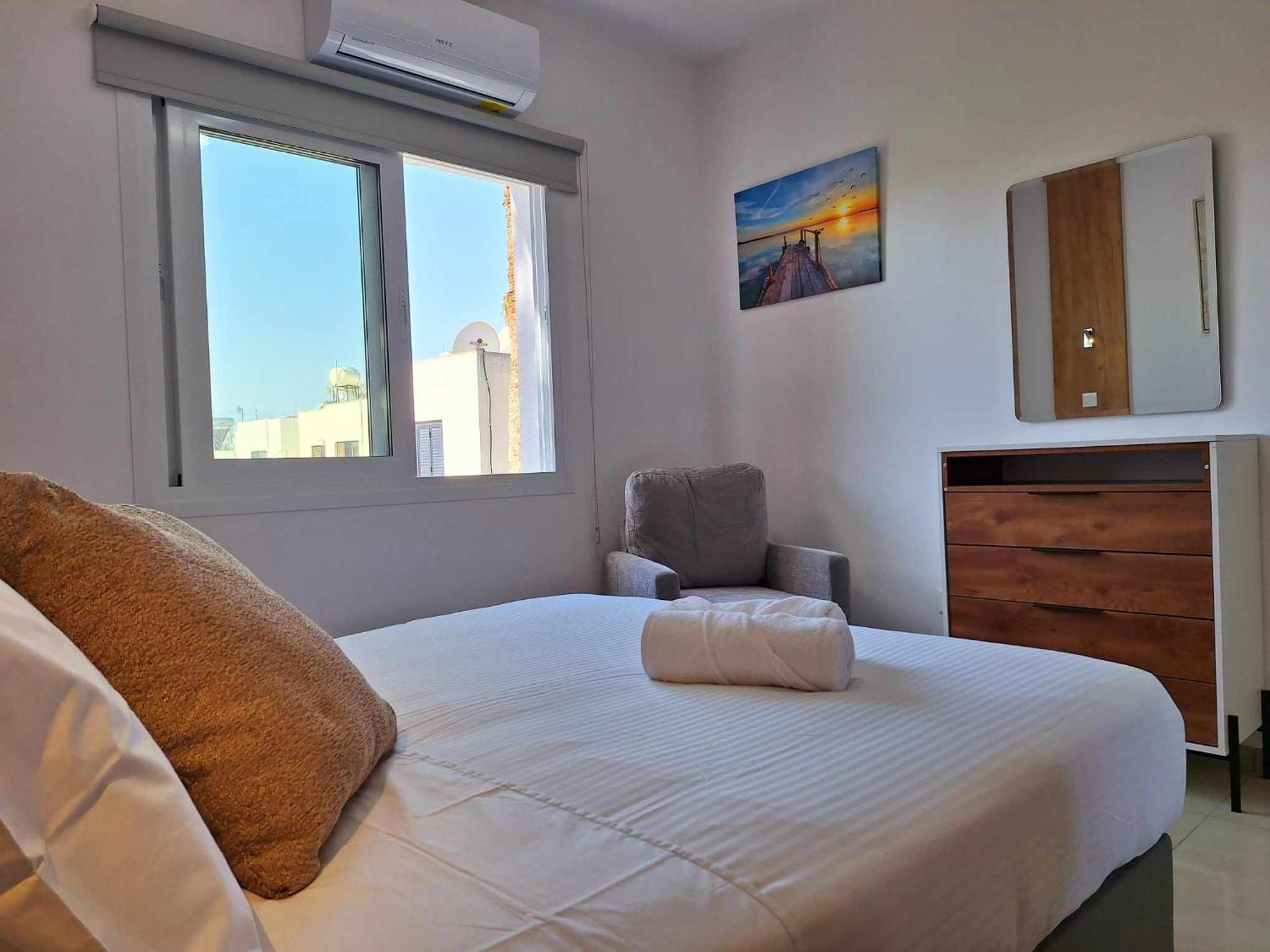 Stylish Apt Kato Paphos Close To Beach & Vibrant Harbor Life מראה חיצוני תמונה