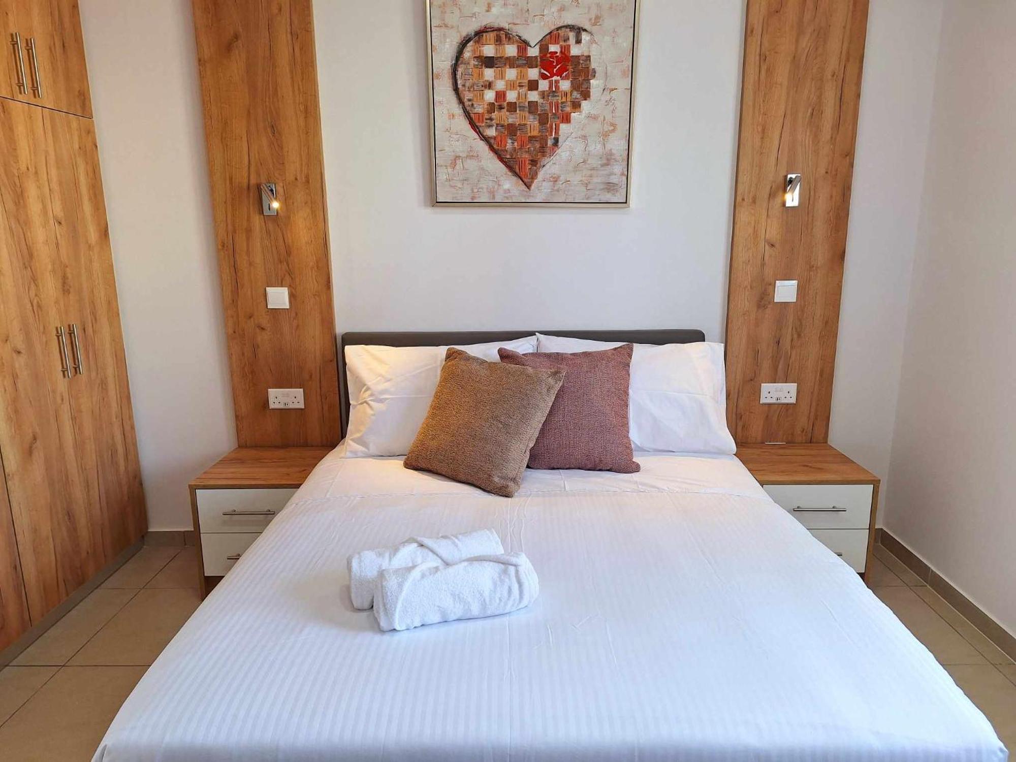 Stylish Apt Kato Paphos Close To Beach & Vibrant Harbor Life מראה חיצוני תמונה