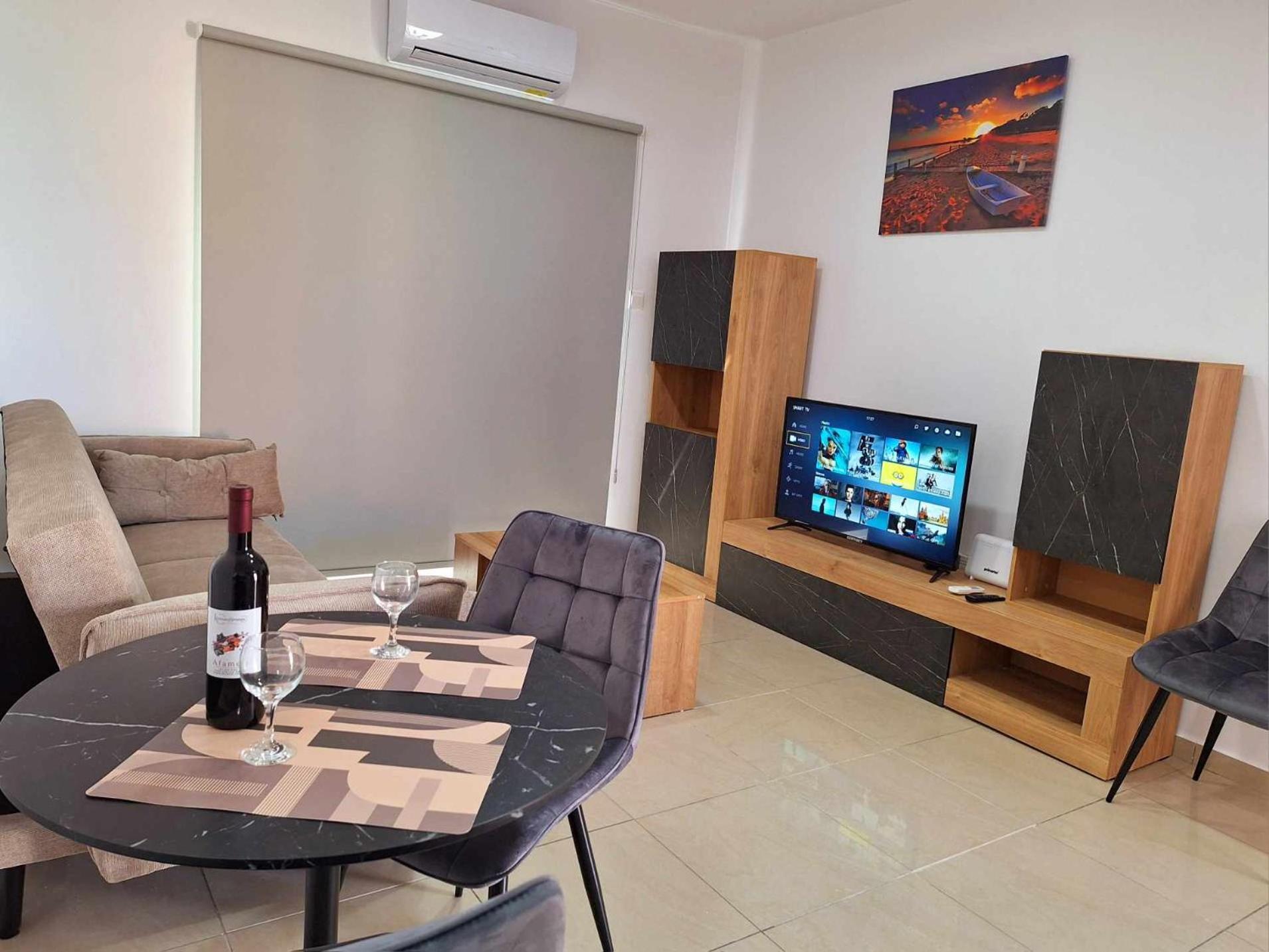 Stylish Apt Kato Paphos Close To Beach & Vibrant Harbor Life מראה חיצוני תמונה